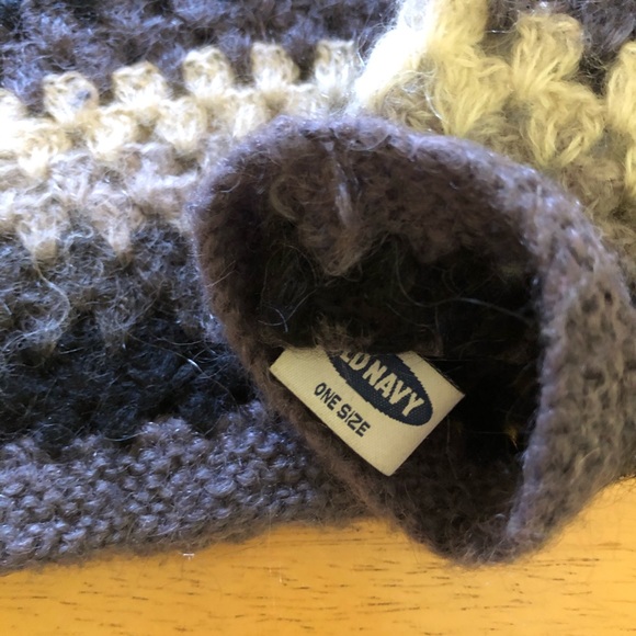 Mittens - Picture 3 of 4